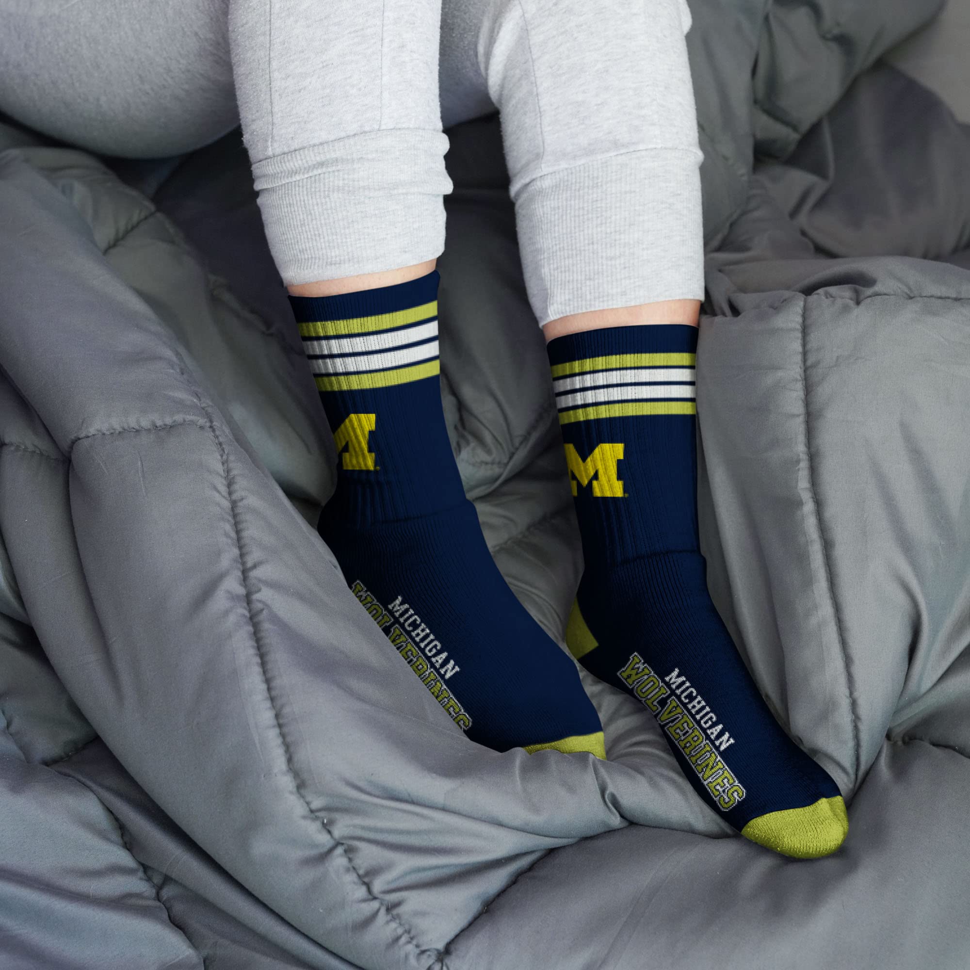 For Bare Feet NCAA Michigan Wolverines 4 Stripe Deuce Crew Sock Team Color MEDIUM - Image 2