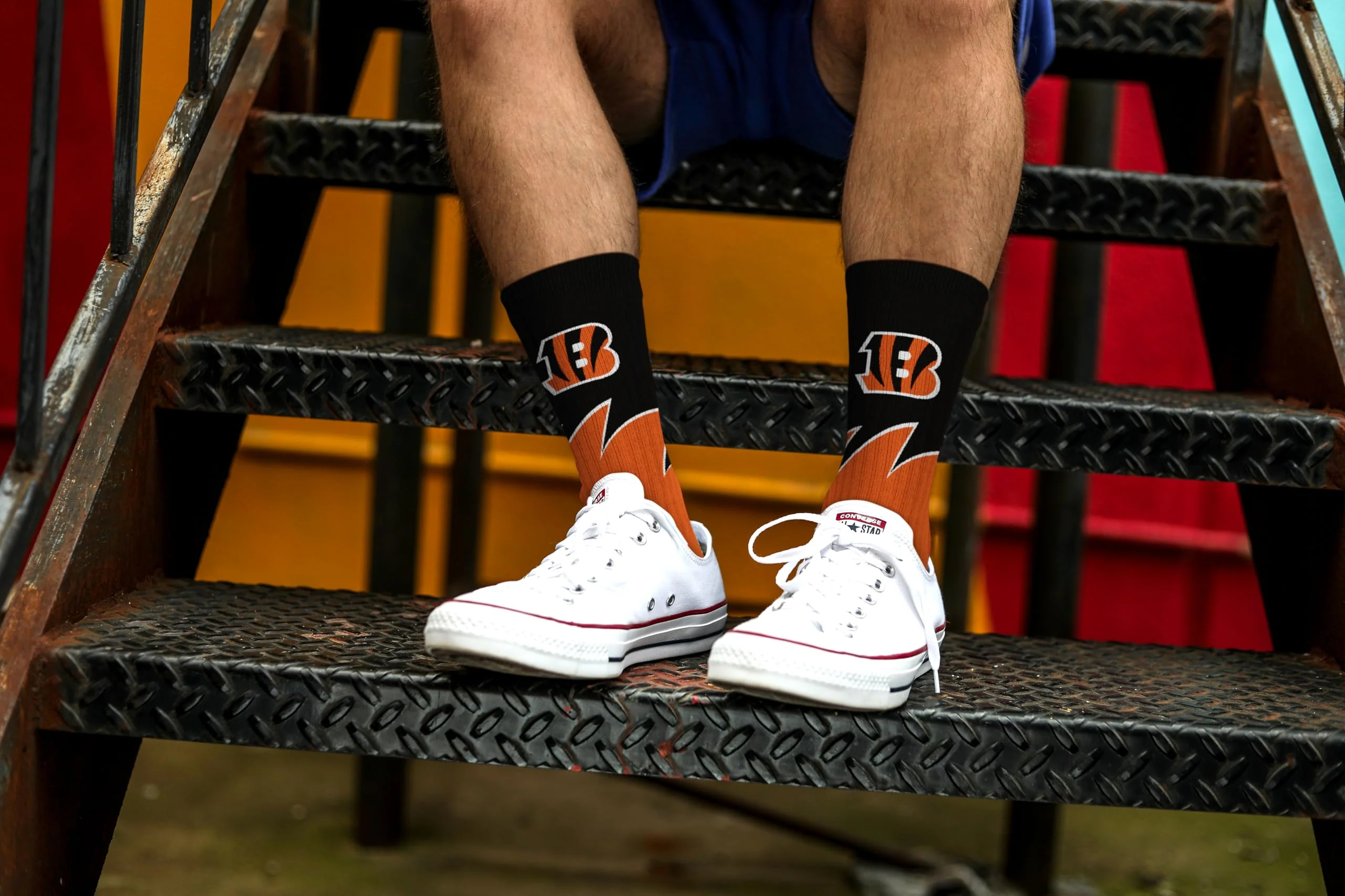 For Bare Feet NFL CINCINNATI BENGALS Black Wave Crew Sock Team Color YOUTH - Image 3